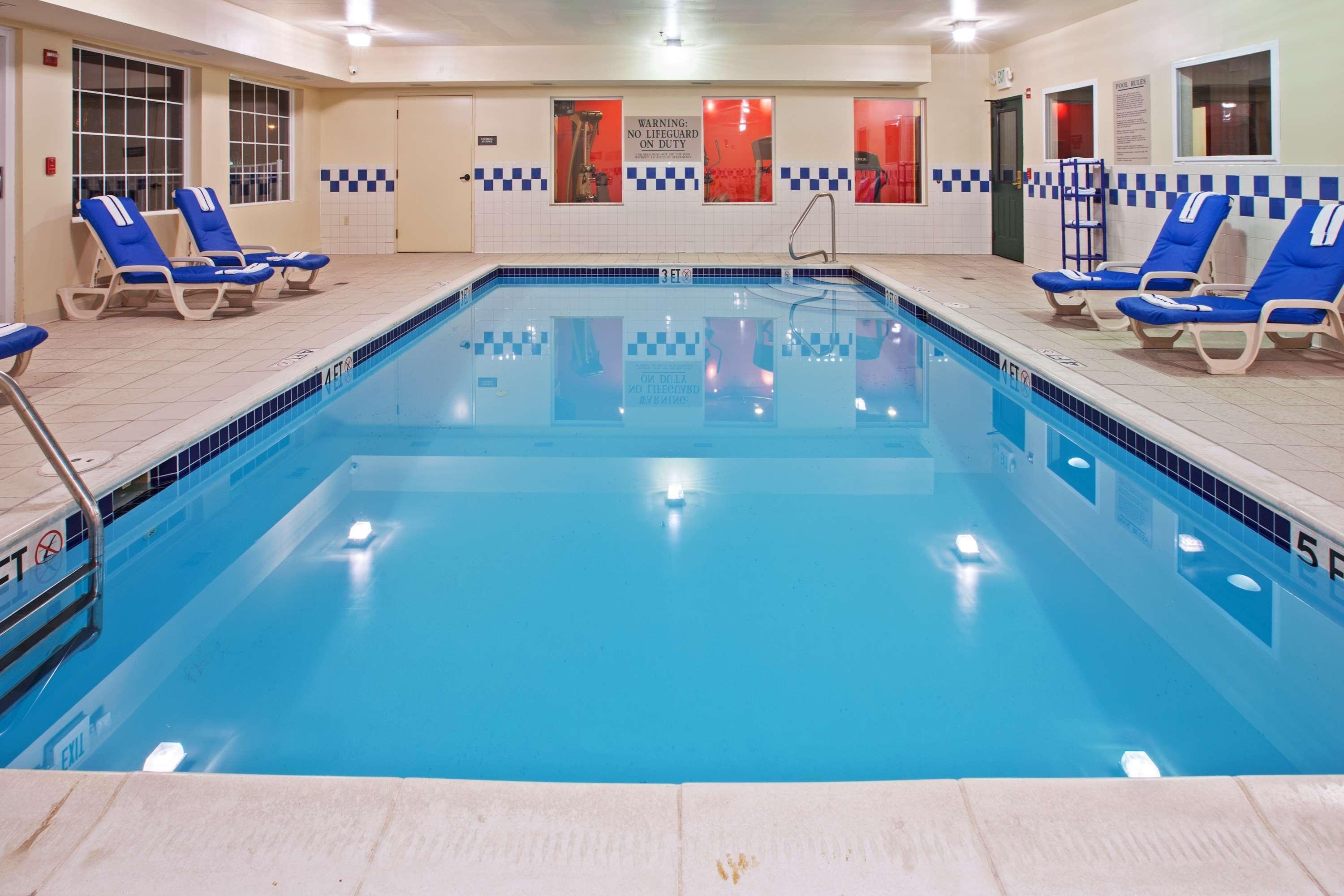 Wingate By Wyndham Youngstown - Austintown Exterior photo